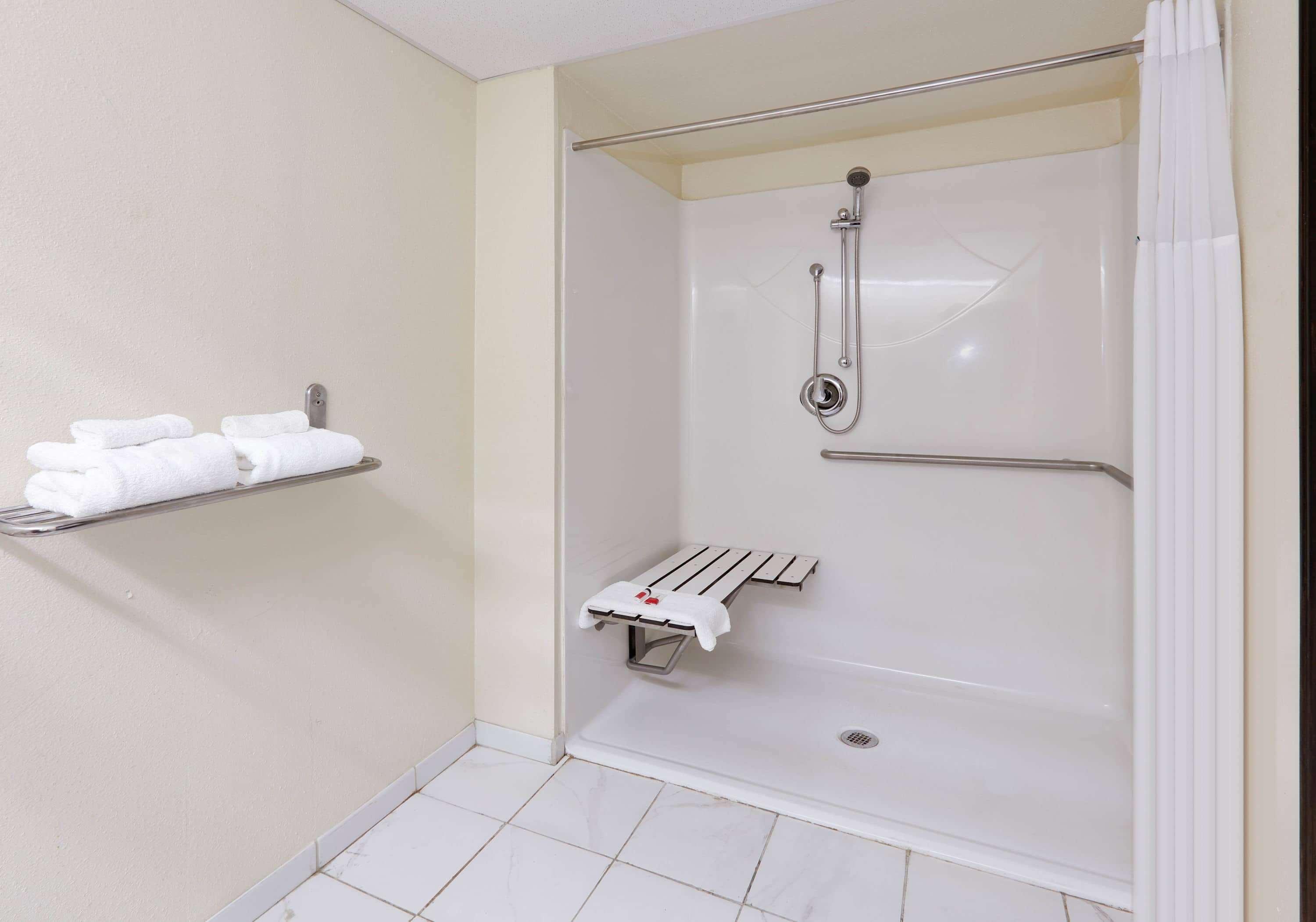 Days Inn & Suites By Wyndham Bentonville Zewnętrze zdjęcie